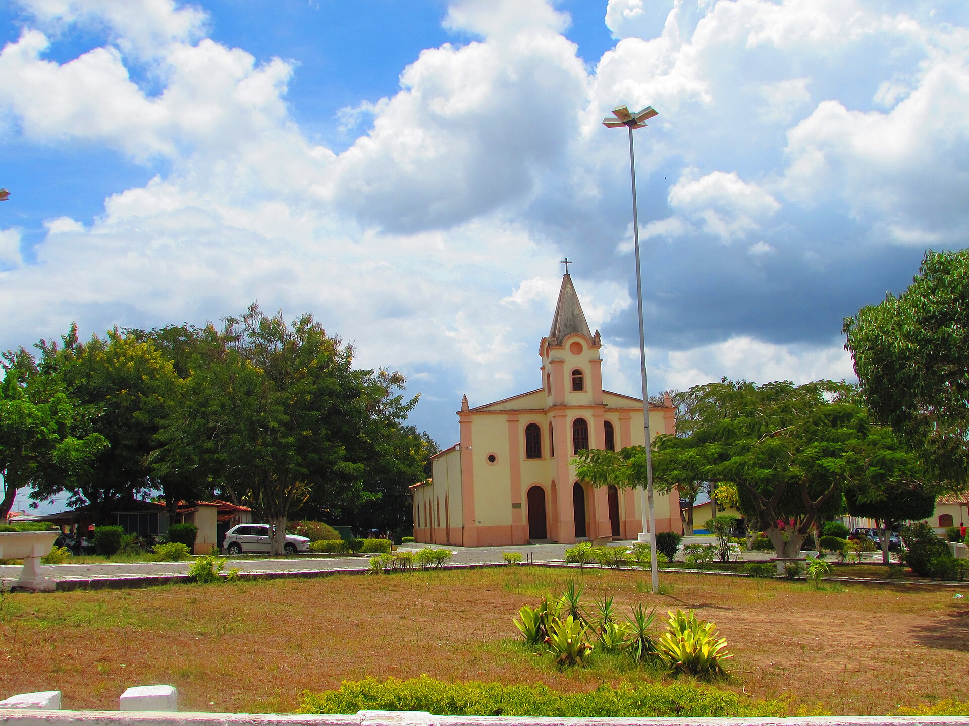 Imagem de referência de Antônio Cardoso, descrito nos dados abertos como município do Estado da Bahia, Brasil