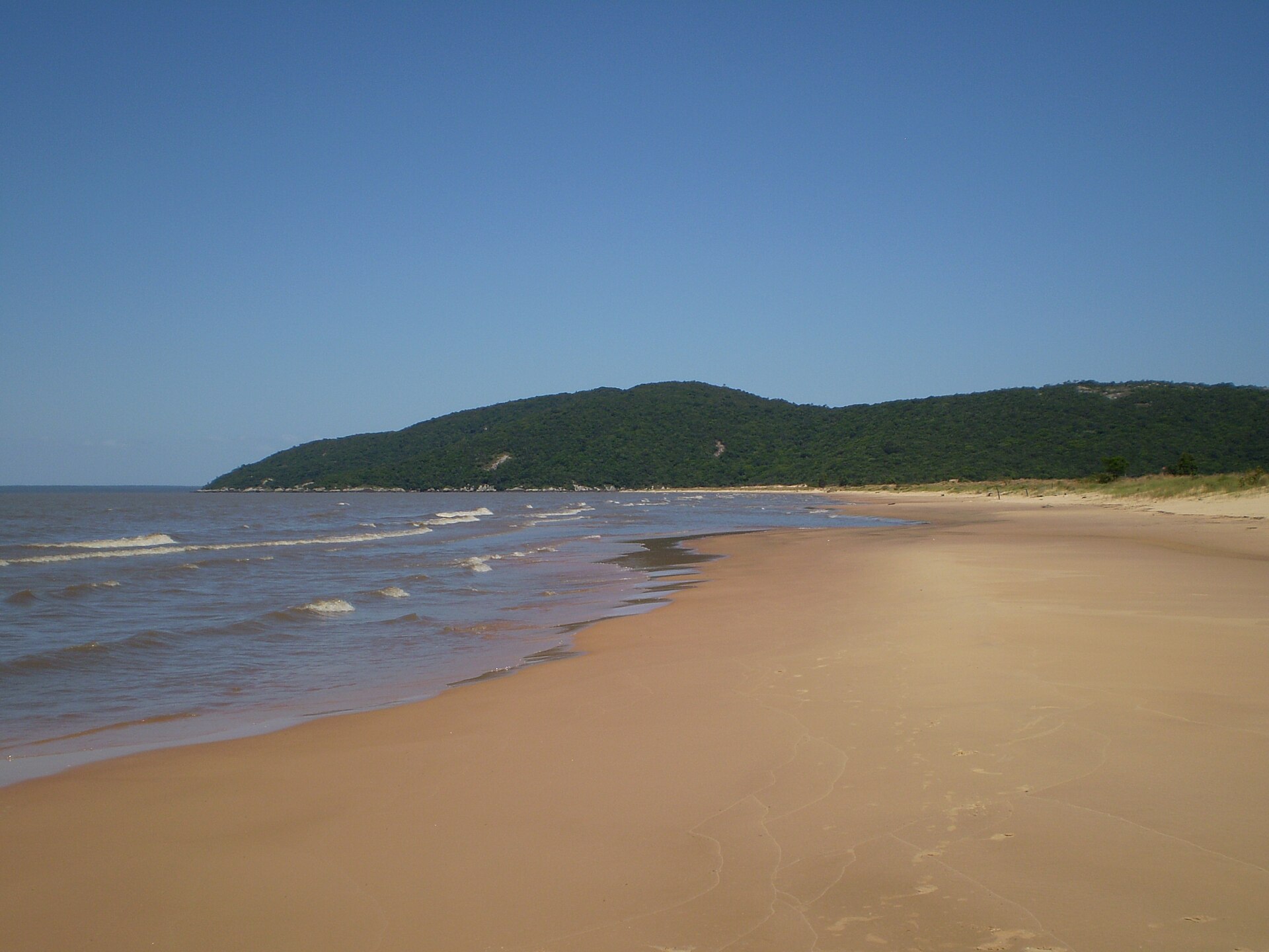 Imagem de referência de Parque Estadual de Itapuã, descrito nos dados abertos como unidade de conservação da natureza pertencente ao governo do estado do Rio Grande do Sul