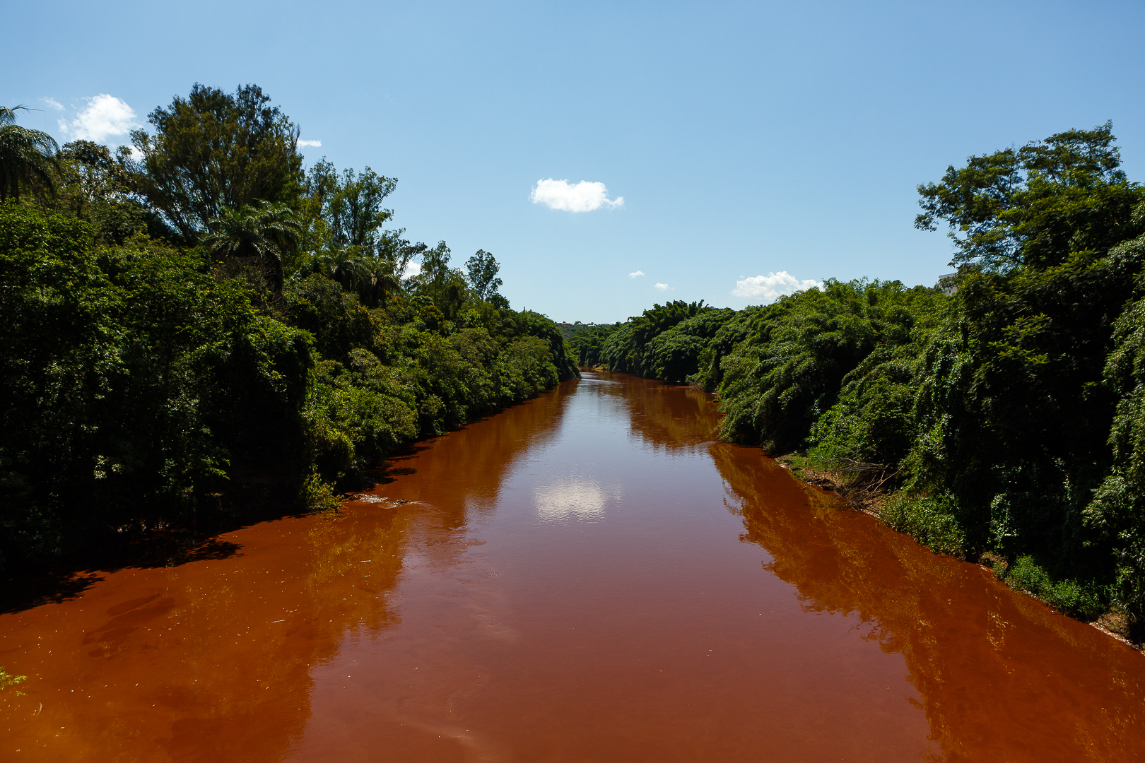 Imagem de referência relacionada a Rio Paraopeba, item descrito como rio brasileiro, afluente do rio São Francisco