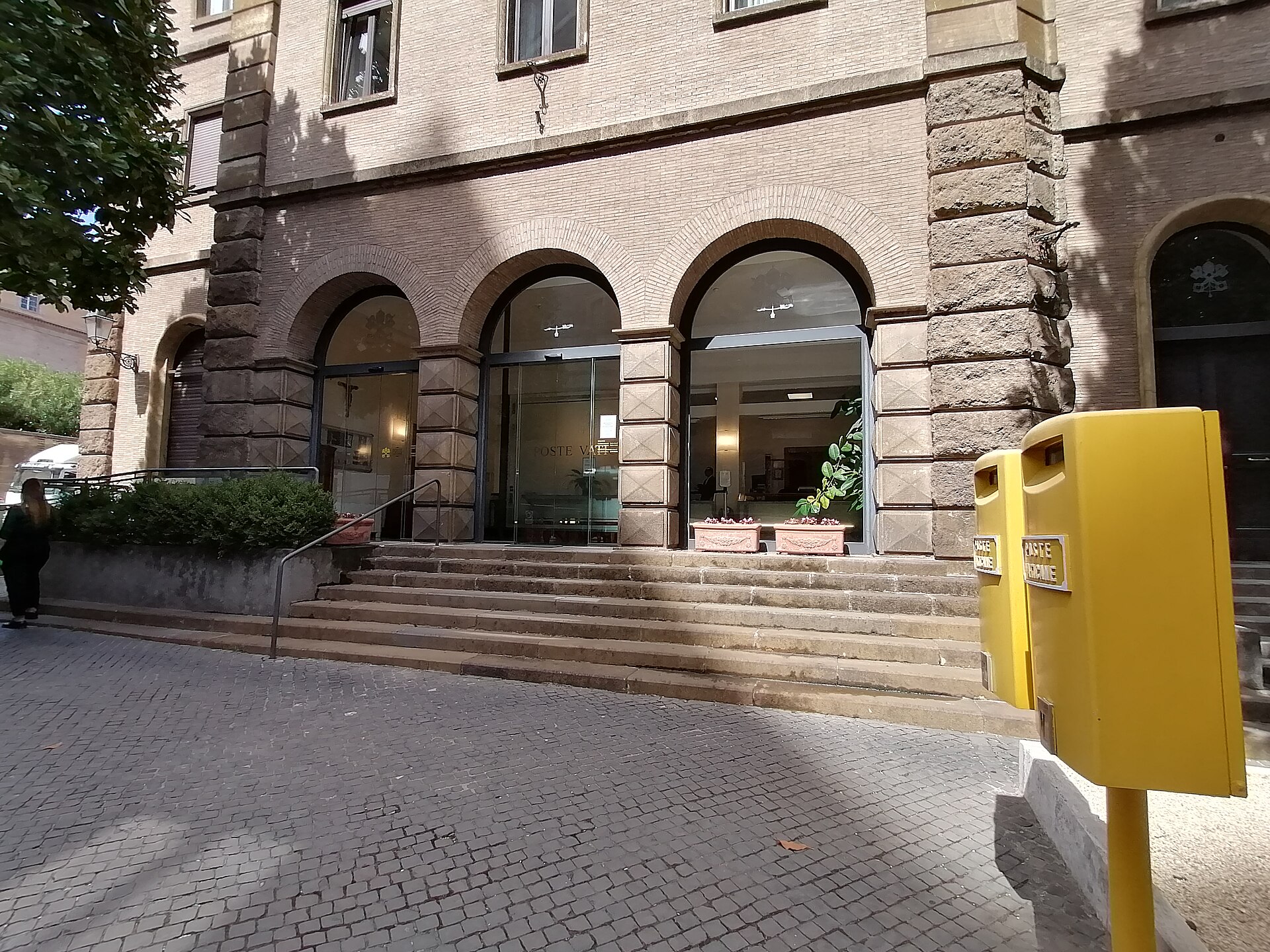 Imagem de referência relacionada a Poste Vaticane, item descrito como registro de referência sobre Poste Vaticane, organizado a partir de dados estruturados abertos