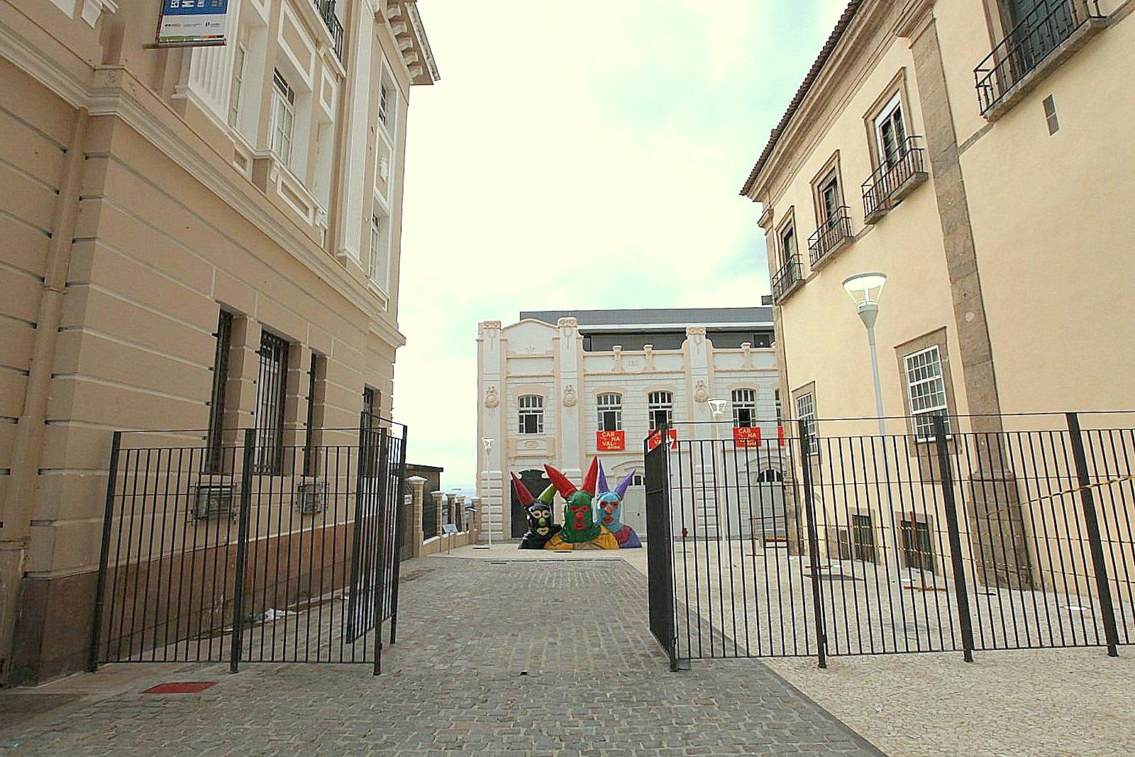 Imagem de referência de Praça Ramos de Queiroz, descrito nos dados abertos como logradouro público em Salvador, município capital do estado brasileiro da Bahia
