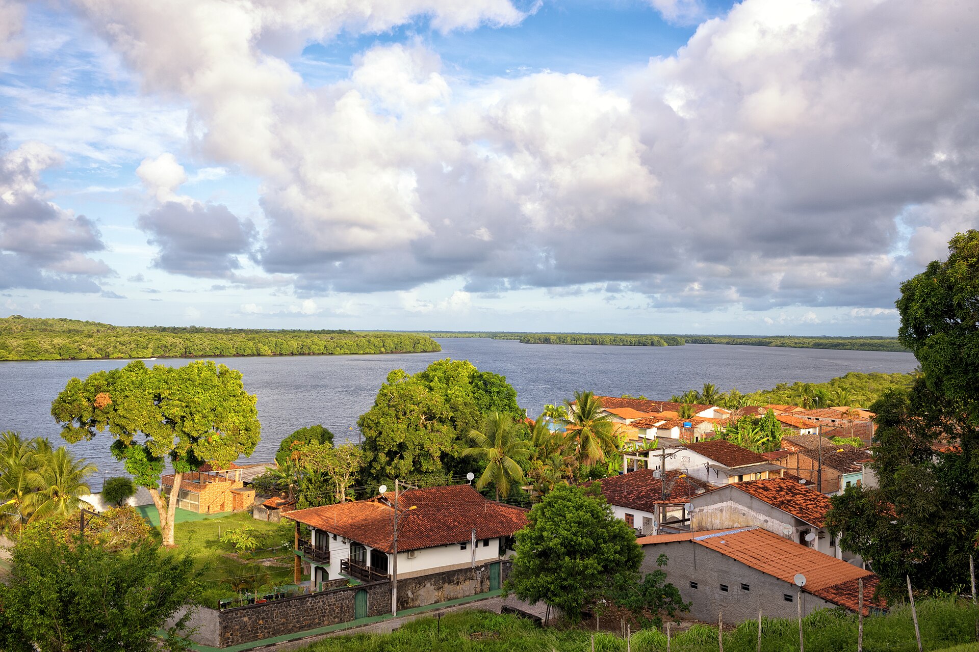 Imagem de referência de Ilha de Cairu, descrito nos dados abertos como ilha no município de Cairu, Bahia, Brasil
