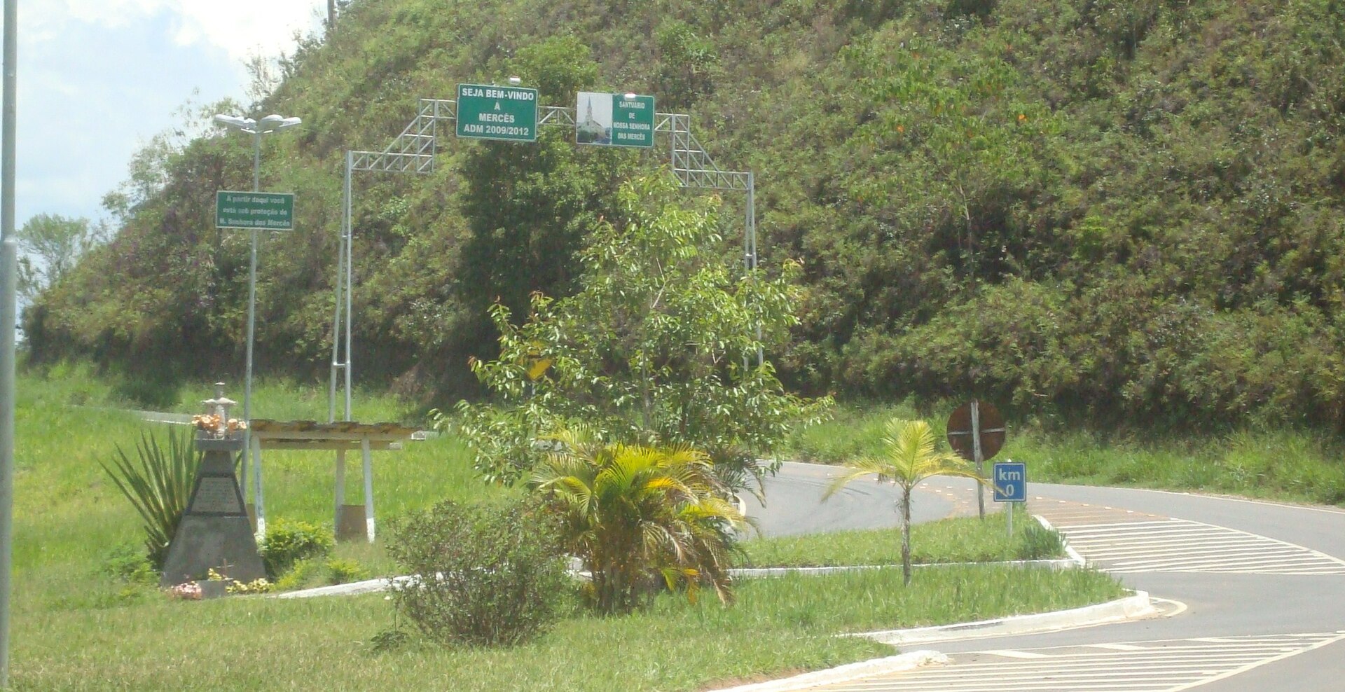 Imagem de referência de Mercês, descrito nos dados abertos como município brasileiro do estado de Minas Gerais