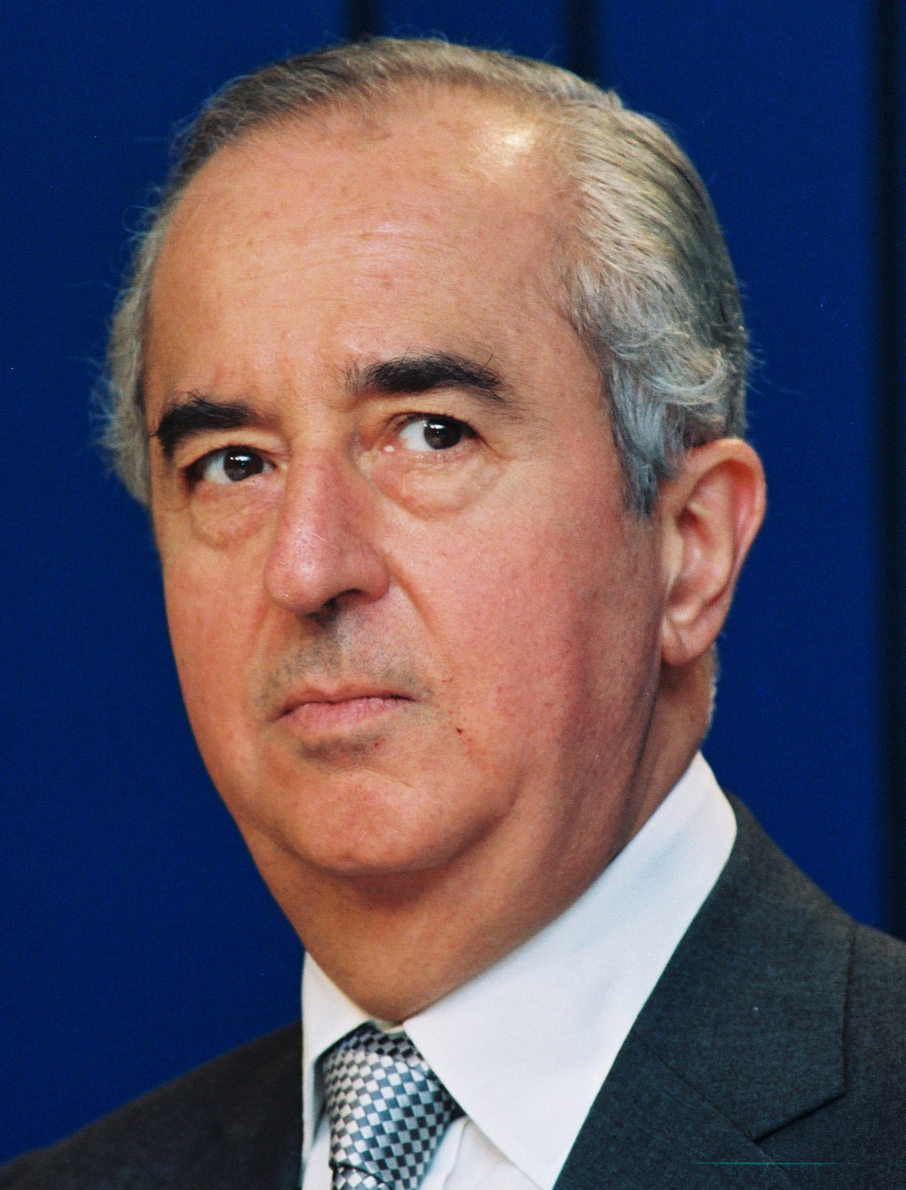 Imagem de referência de Édouard Balladur, descrito nos dados abertos como político francês