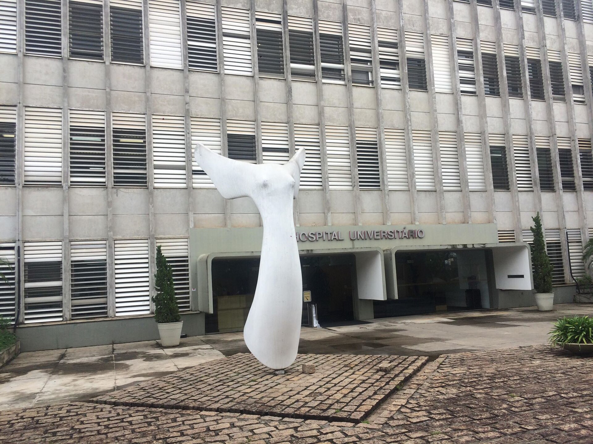 Imagem de referência de Monumento à Liberdade, descrito nos dados abertos como escultura localizada na Cidade Universitária de São Paulo