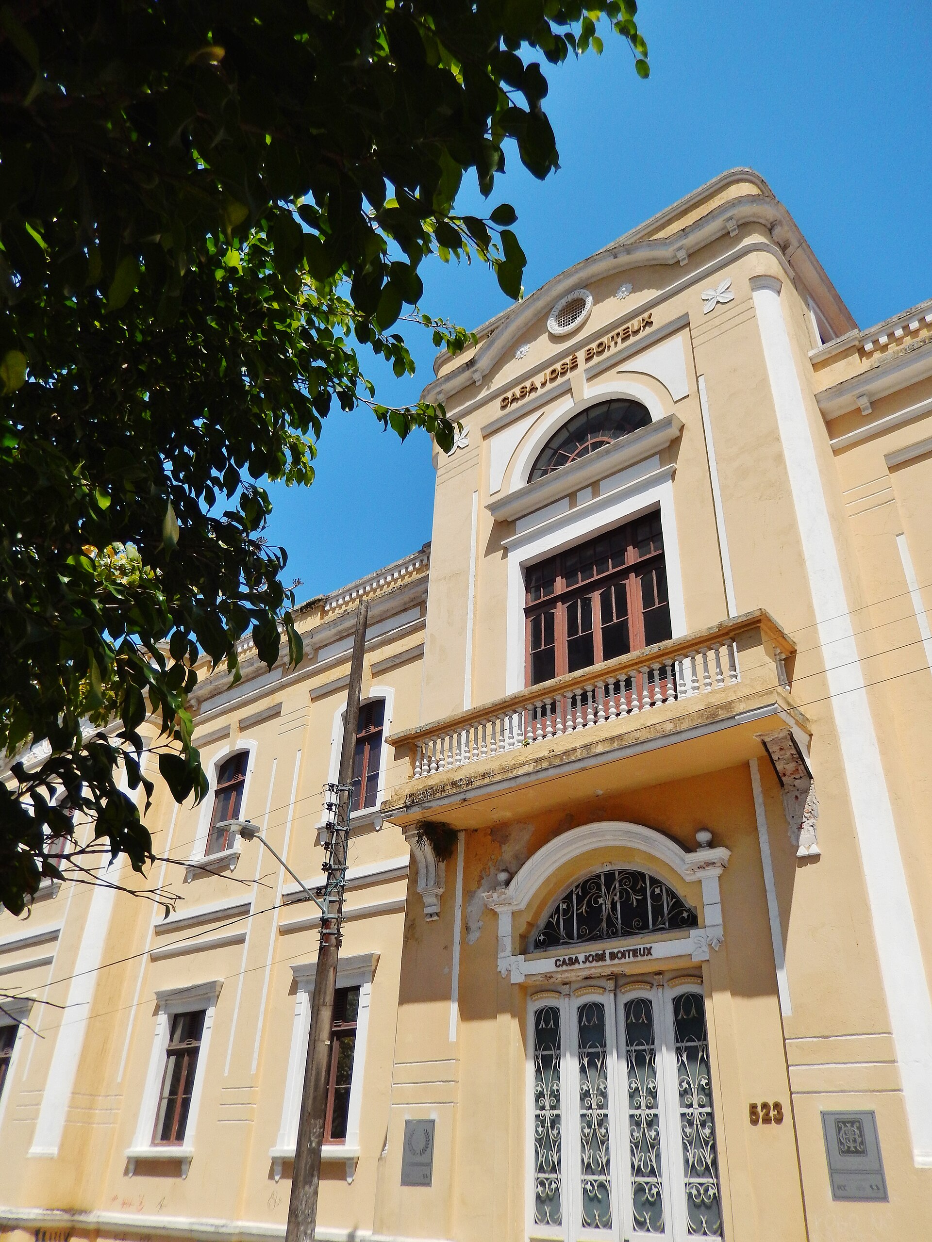Imagem de referência de Instituto Histórico e Geográfico de Santa Catarina, descrito nos dados abertos como instituto em Florianópolis, Santa Catarina, Brasil