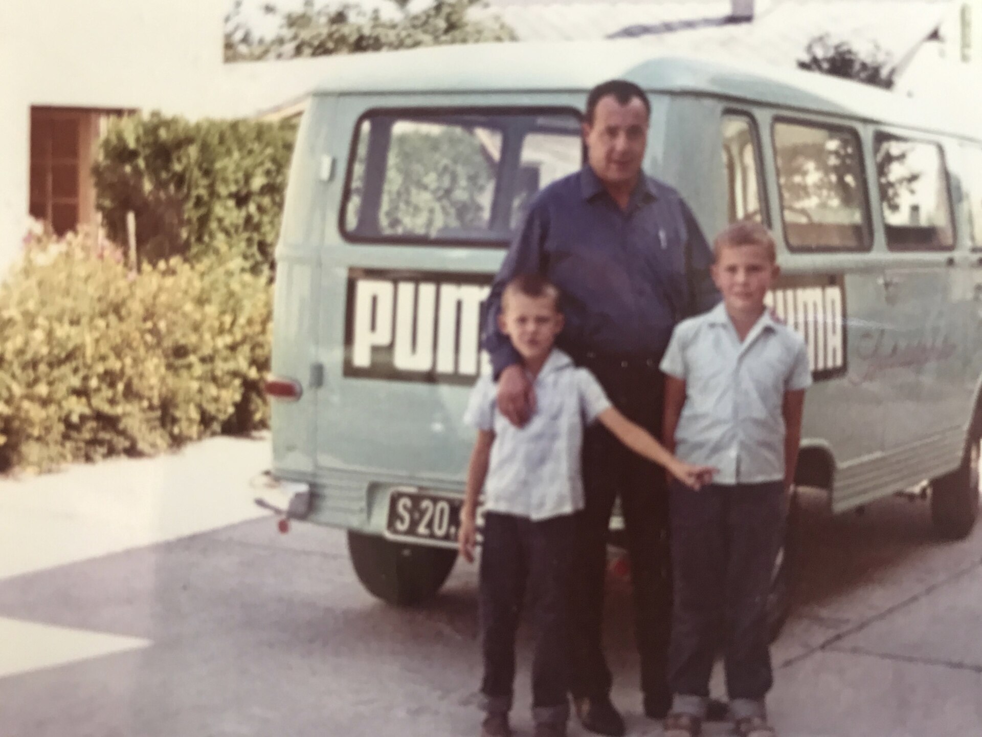 Imagem de referência de Armin Dassler, descrito nos dados abertos como empresário alemão
