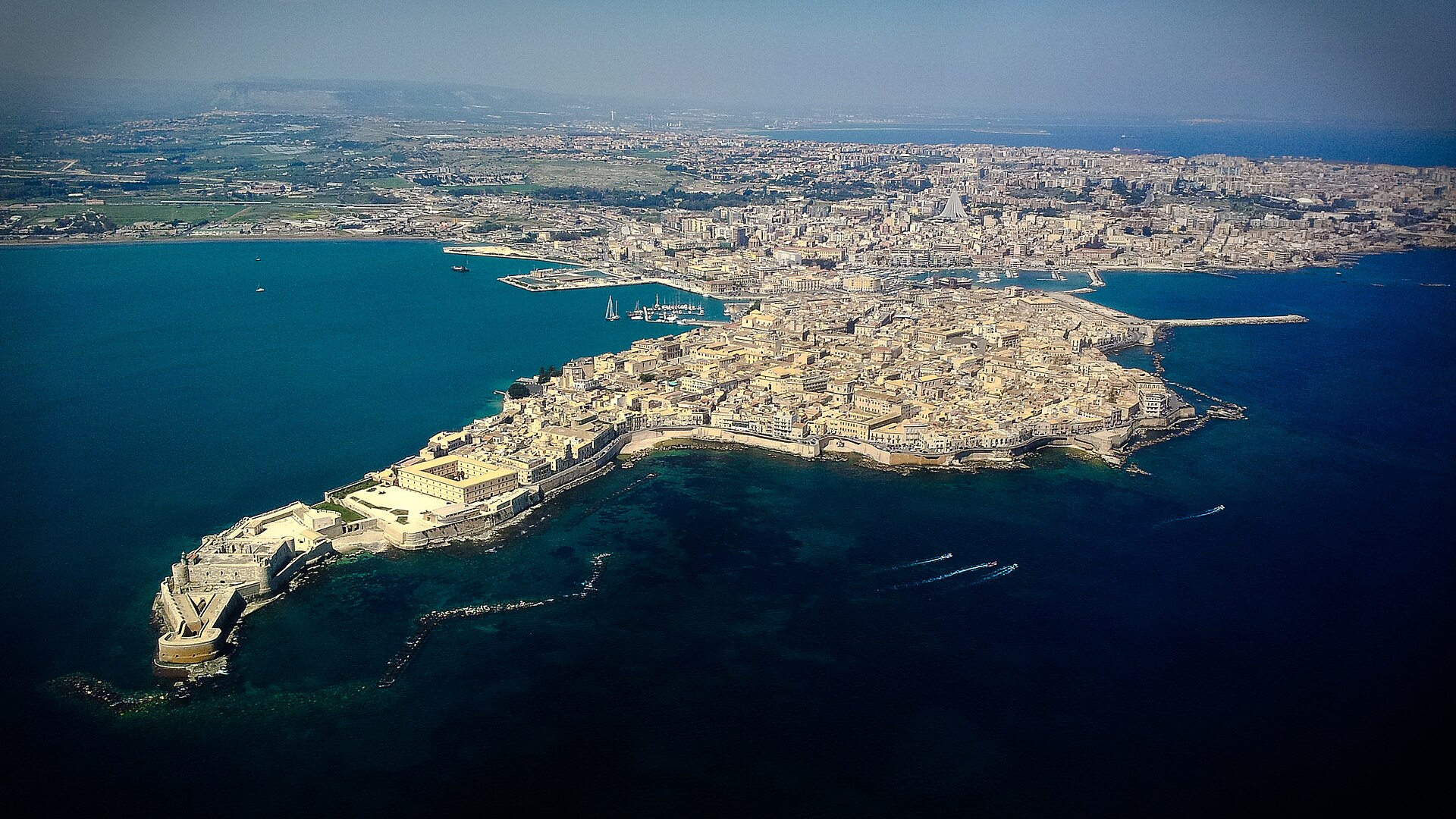 Imagem de referência relacionada a Siracusa, item descrito como comuna italiana