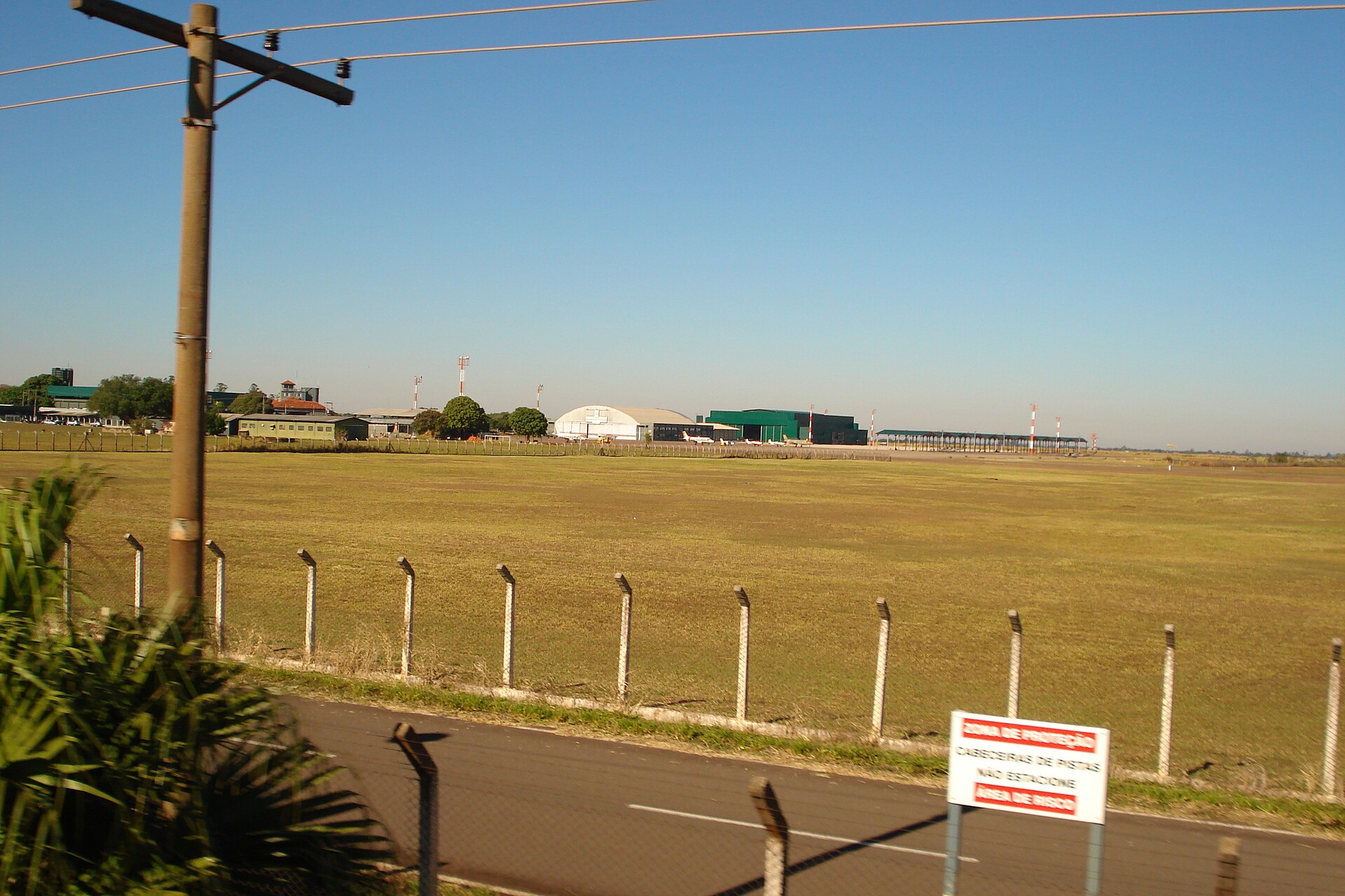 Imagem de referência de Base Aérea de Campo Grande, descrito nos dados abertos como base militar da Força Aérea Brasileira
