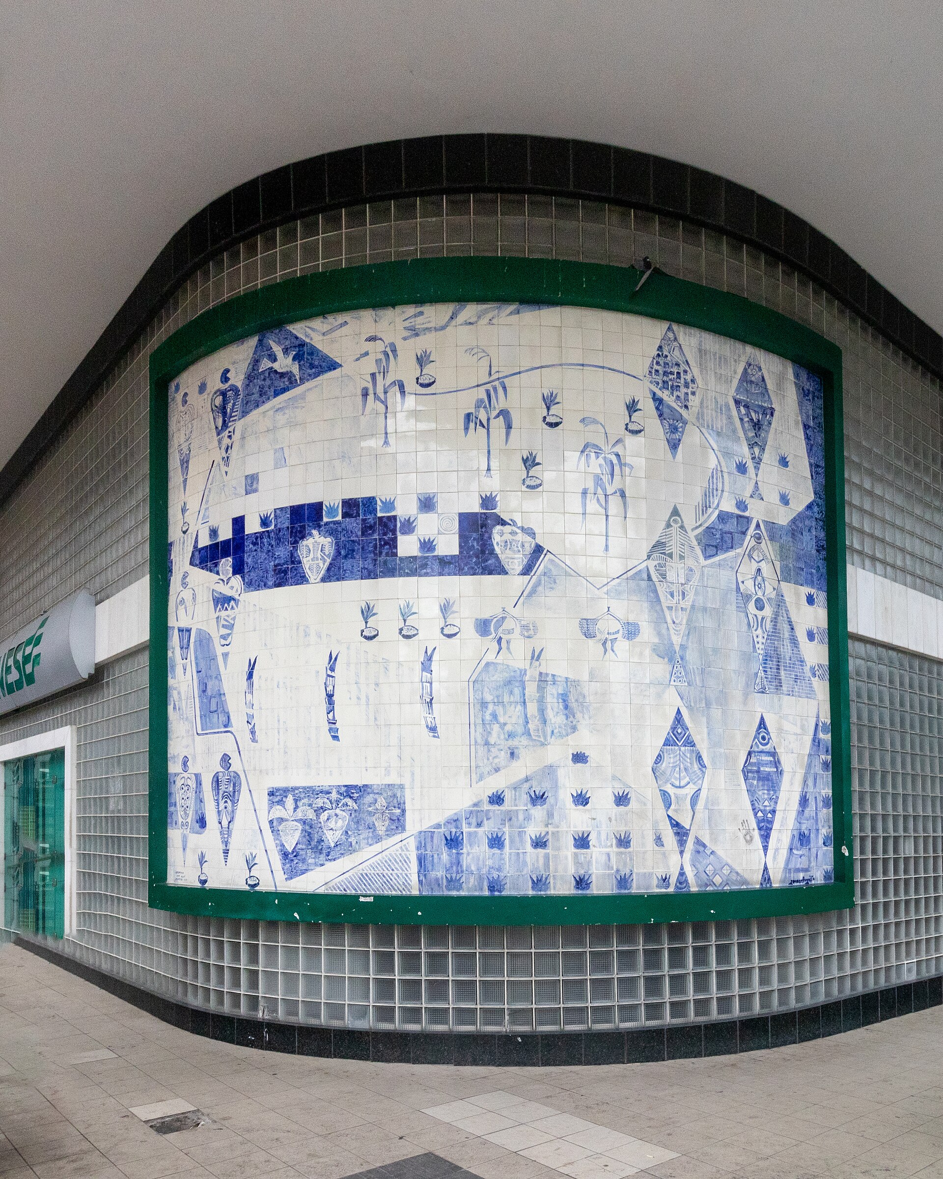 Imagem de referência de Painéis e Murais do Artista Jenner Augusto em Aracaju, descrito nos dados abertos como patrimônio cultural e histórico de Sergipe