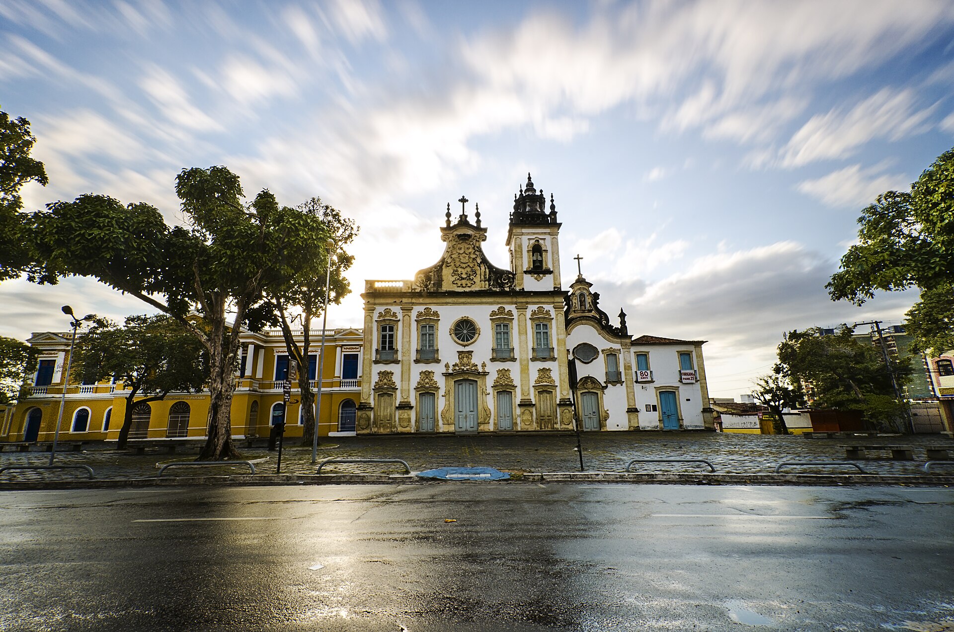 Imagem de referência de Convento e Igreja de Nossa Senhora do Carmo, descrito nos dados abertos como igreja em João Pessoa, Brasil