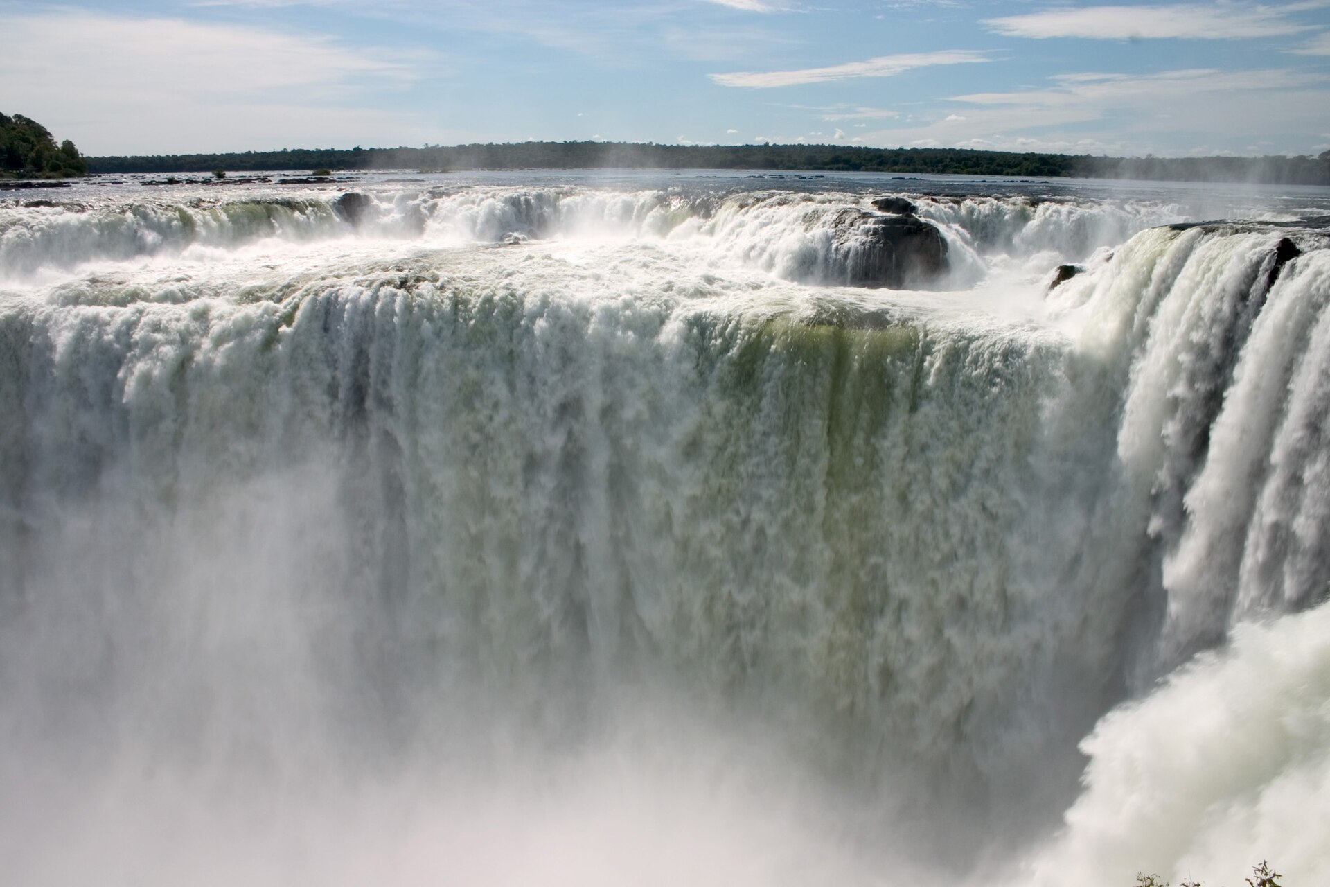 Imagem de referência de Parque Nacional do Iguaçu, descrito nos dados abertos como unidade de conservação da natureza pertencente ao governo federal brasileiro