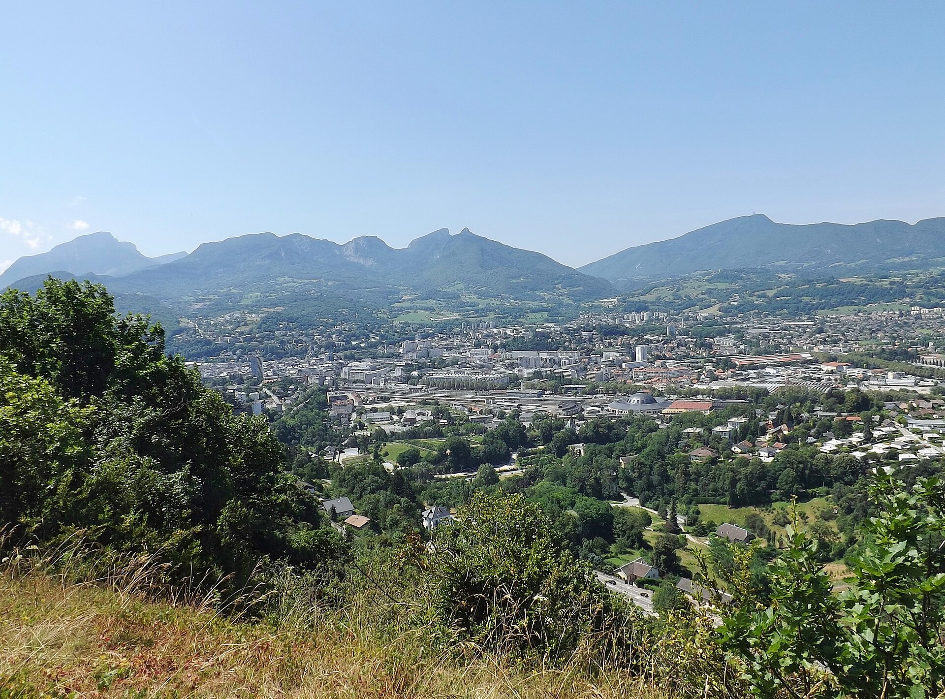 Imagem de referência relacionada a Chambéry, item descrito como comuna francesa
