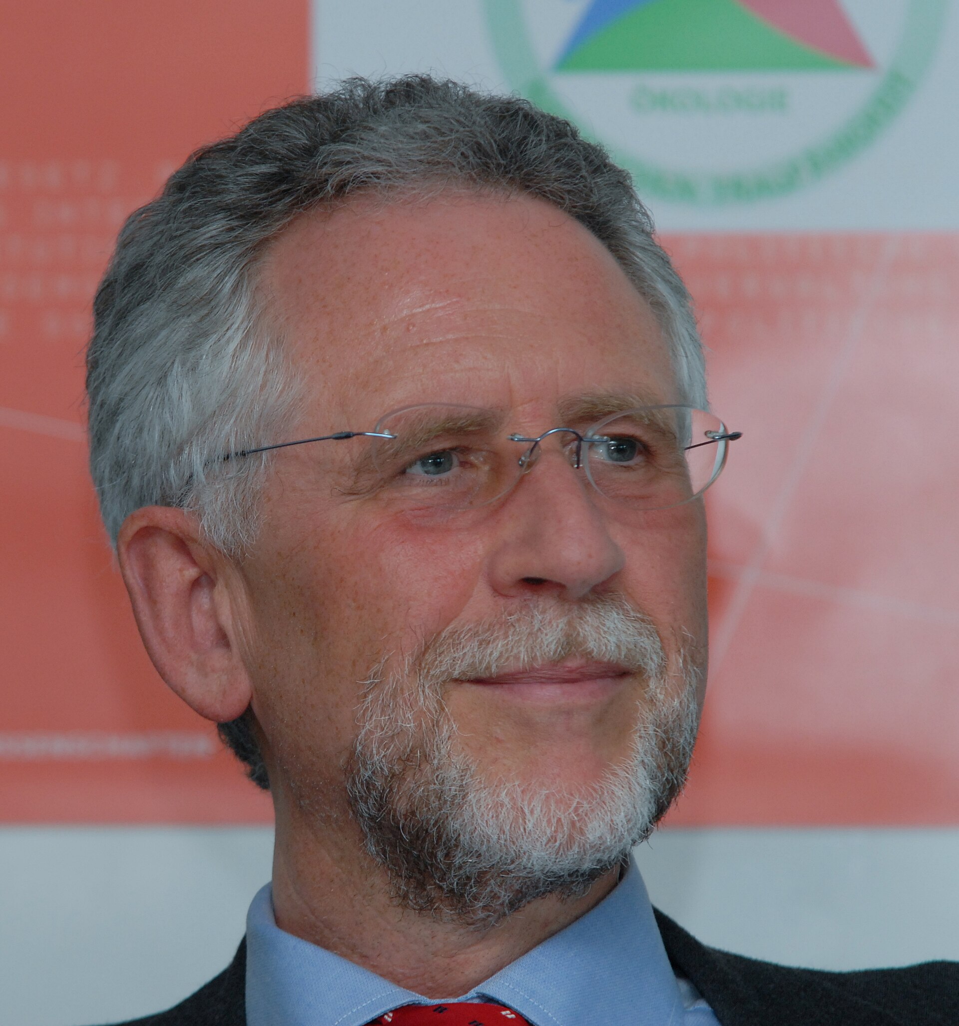 Imagem de referência relacionada a Holger Rogall, item descrito como professor académico alemão