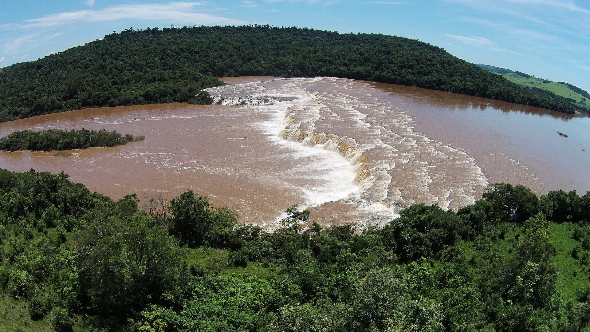 Imagem de referência de Cruzeiro do Iguaçu, descrito nos dados abertos como município brasileiro no estado do Paraná