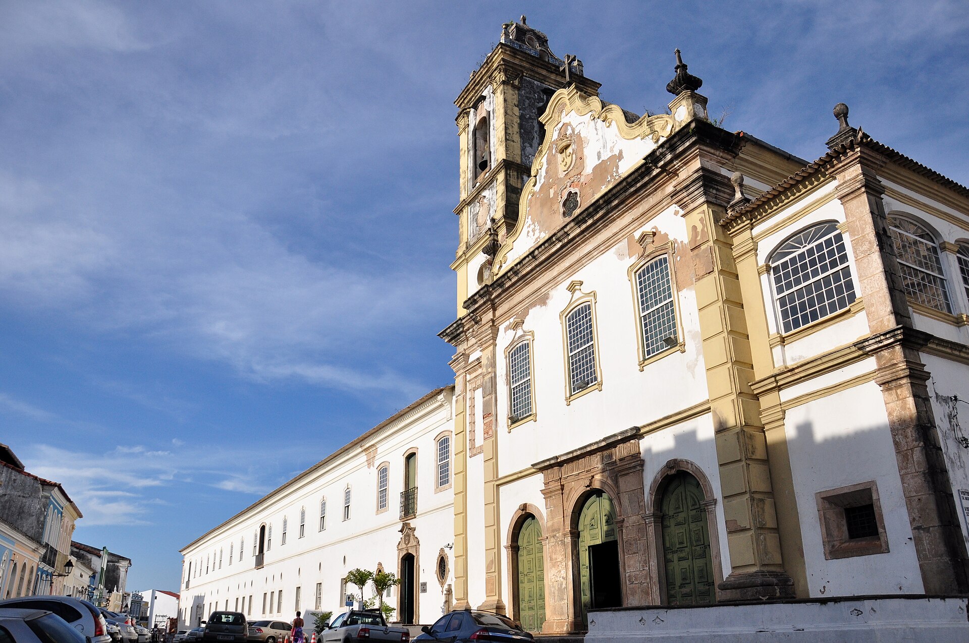 Imagem de referência de Convento e Igreja do Carmo de Salvador, descrito nos dados abertos como igreja e convento católicos tombados pelo Instituto do Patrimônio Artístico e Cultural da Bahia na cidade de Salvador