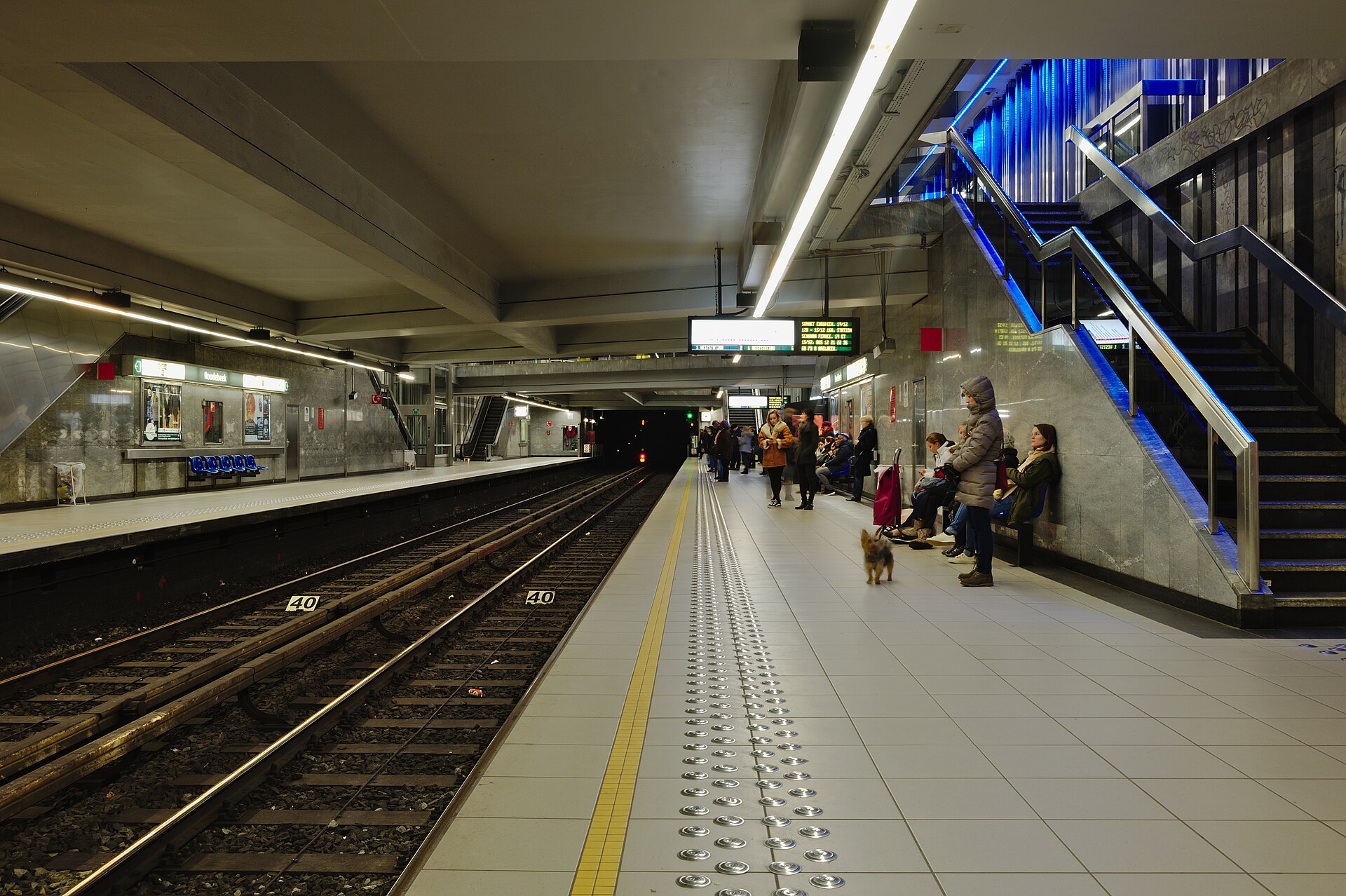 Imagem de referência de Roodebeek, descrito nos dados abertos como estação de metrô de Bruxelas