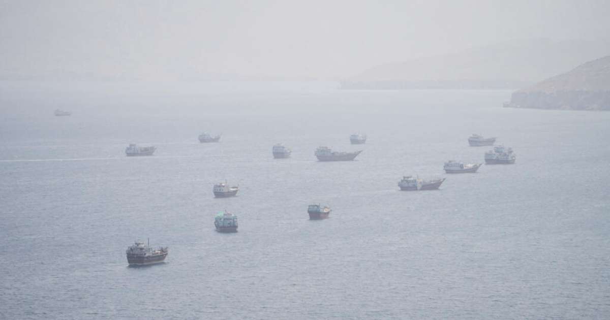 Estreito de Ormuz: ataque a navio cargueiro agrava tensão entre Irã e Estados Unidos