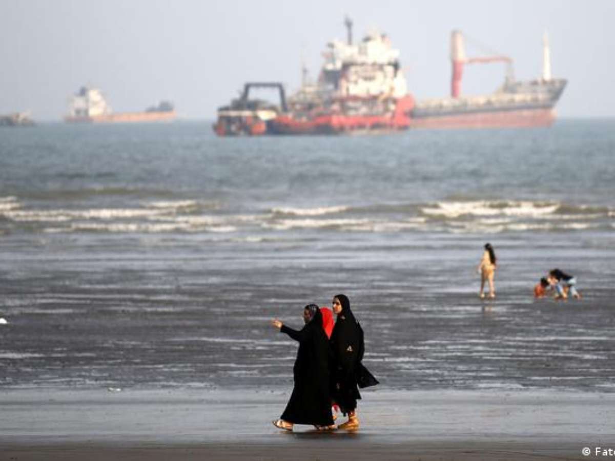 Irã insiste em seu plano para reabrir o Estreito de Ormuz