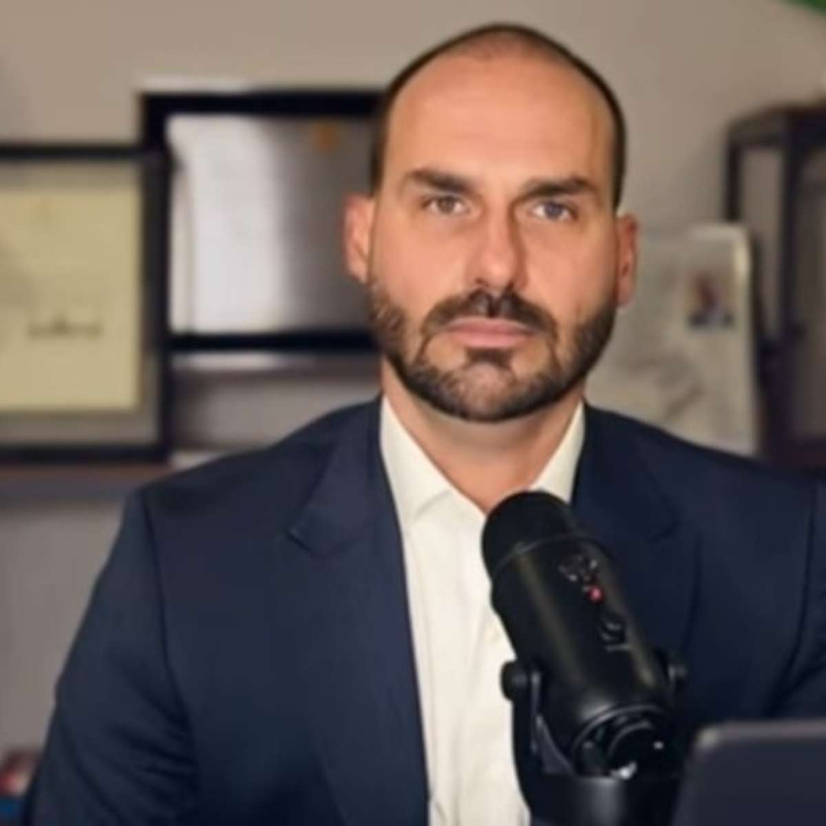 Eduardo Bolsonaro tem nome incluído no banco de mandados de prisão após decisão de Moraes