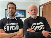"Exército do Lula": Flávio diz que posts apagados afetaram análise do TSE