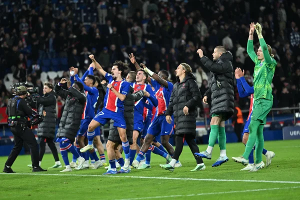 PSG encerra sequência de 11 vitórias consecutivas do Barcelona na temporada - destaque galeria
