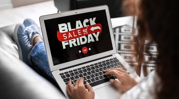 Quando é a Black Friday 2026? Especialista diz melhores datas de compra e mais