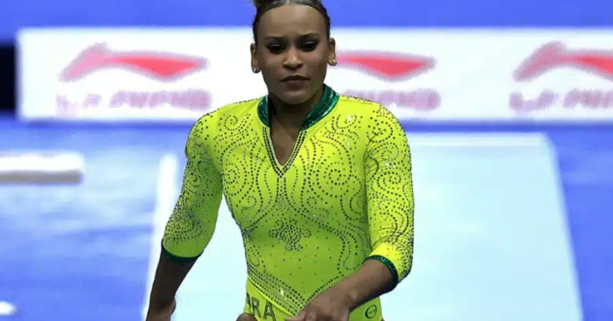 Nadia Comaneci, lenda da ginástica, elogia desempenho de Rebeca Andrade no Mundial: 'Execução perfeita'
