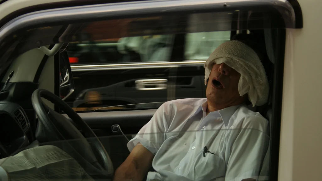 3 sinais que o corpo dá de que você está prestes a dormir ao volante