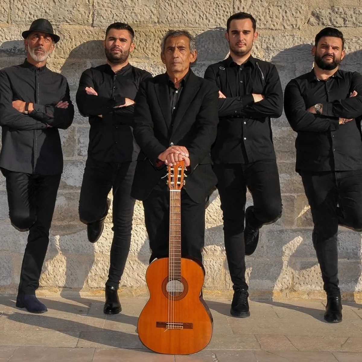 Conheça o líder do Gipsy Kings que fará show em Brasília com Sidney Magal