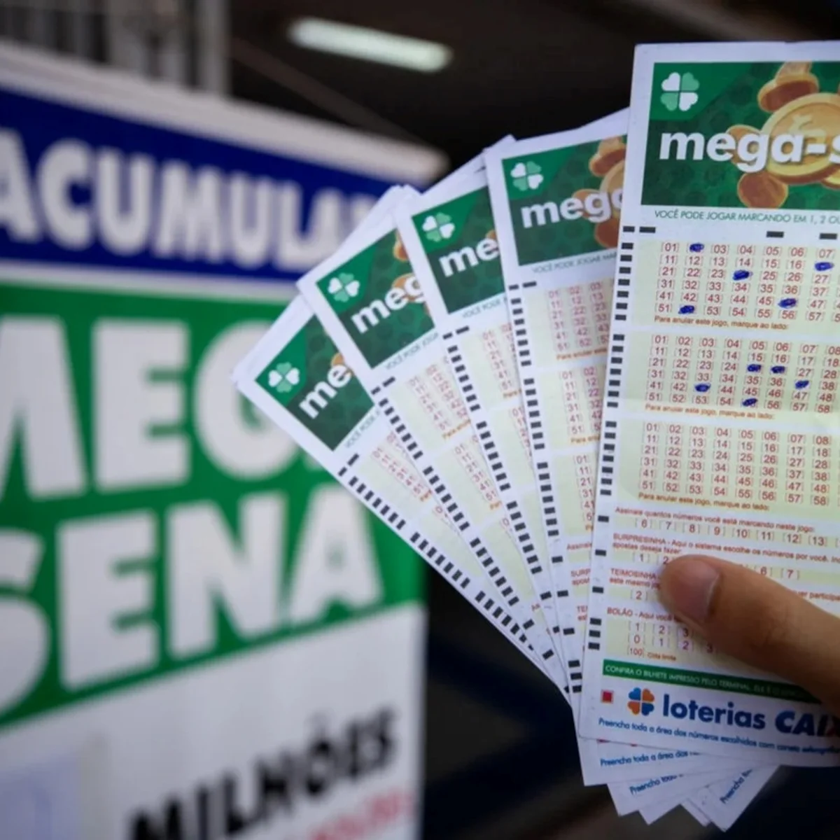Mega-Sena acumula e prêmio vai a R$ 200 milhões. Veja dezenas sorteadas