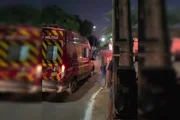 Imagem da matéria: Bombeiros socorrem menina de 13 anos com coma alcoólico em festa automotiva