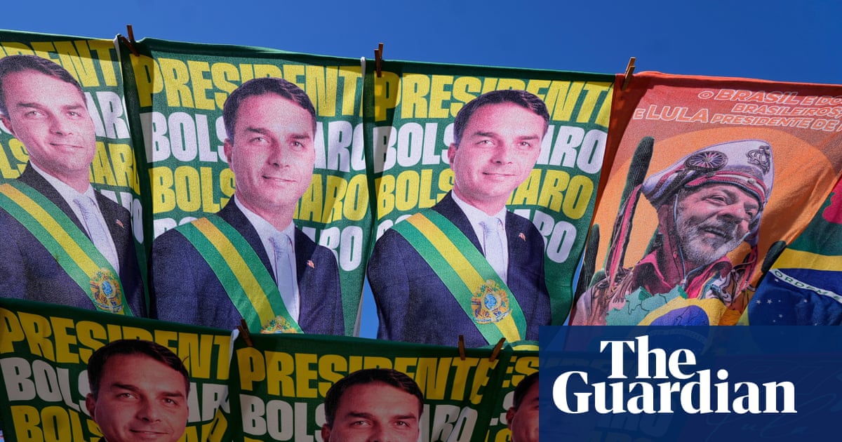 Os Bolsonaros… eles estão de volta! O Brasil vai às urnas – podcast