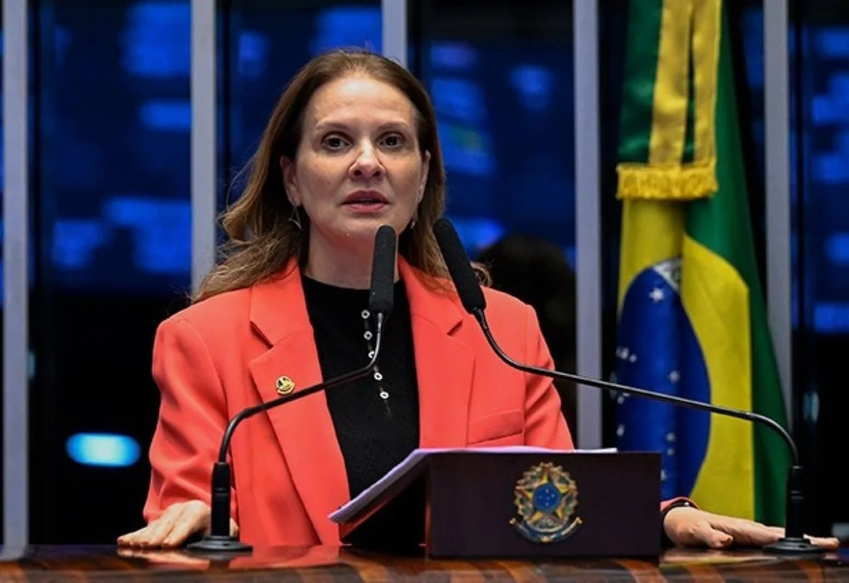 Senadora Leany Lemos (PSB-DF)