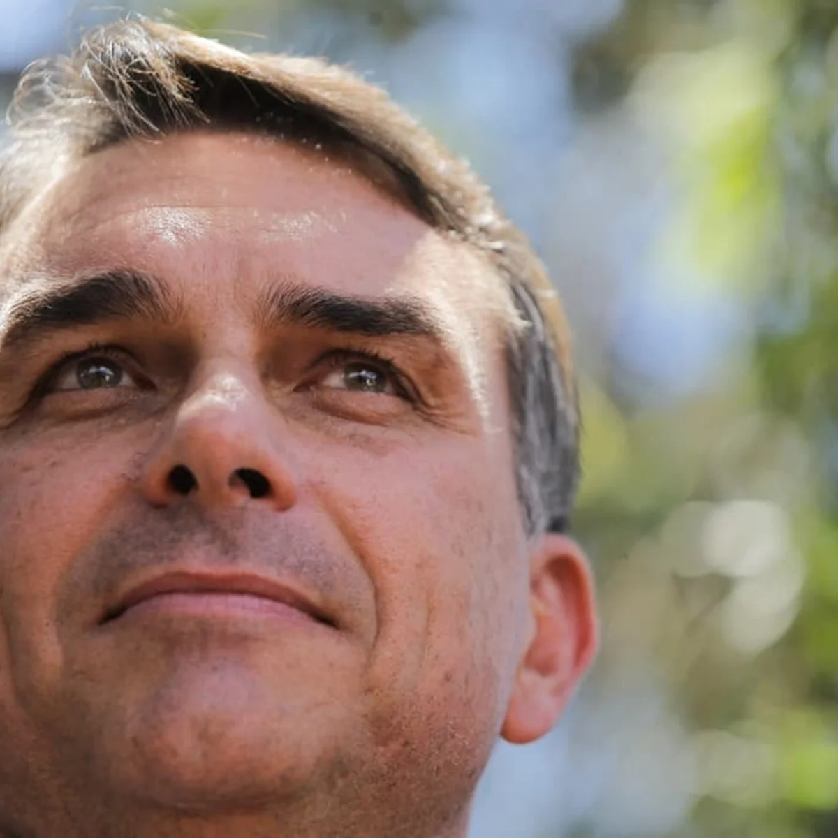 Flávio reúne eleitos do PL e pede comitês e redes mobilizados no 2º turno