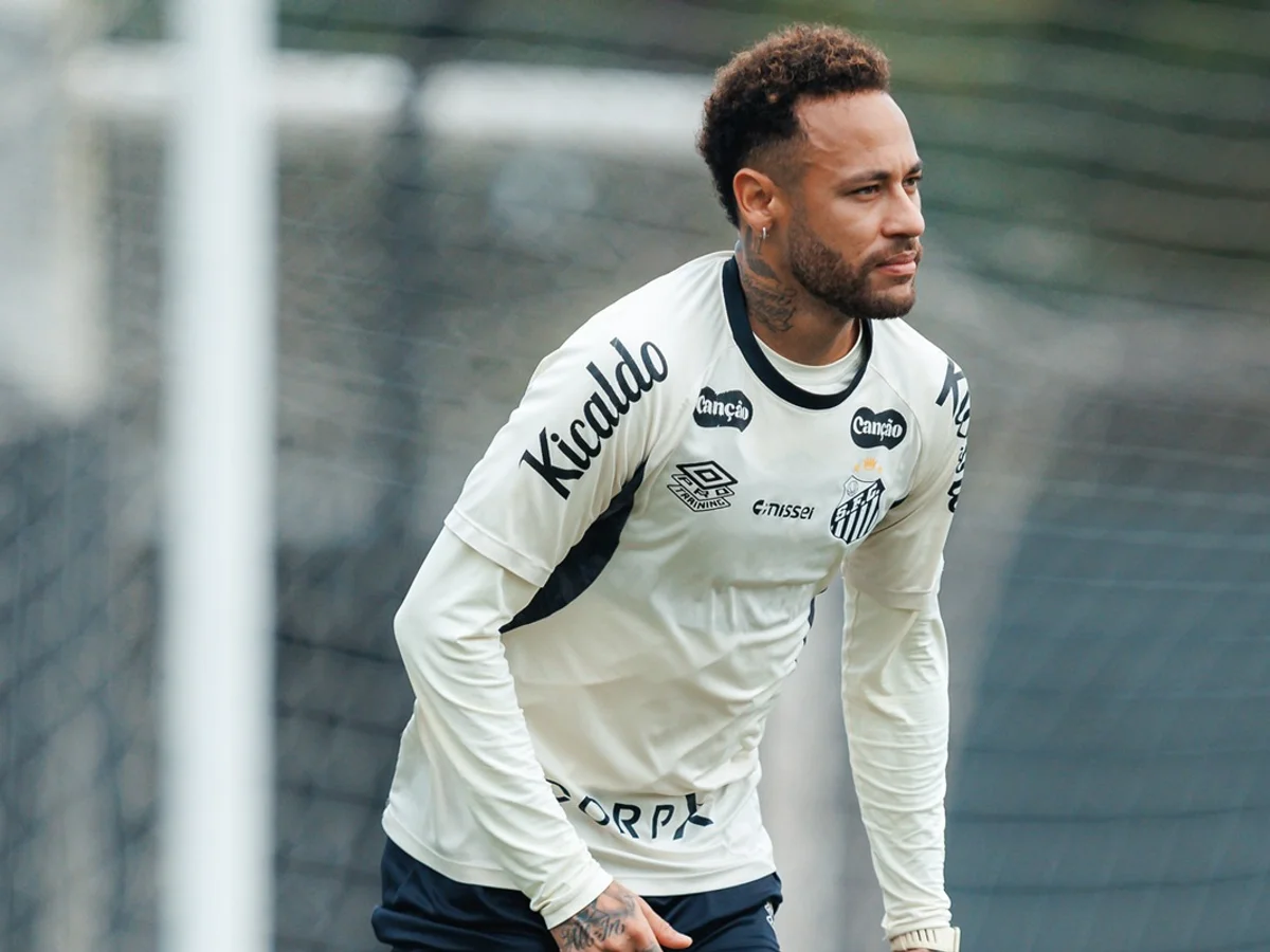 Com volta de Neymar, Santos divulga relacionados para enfrentar o Flamengo