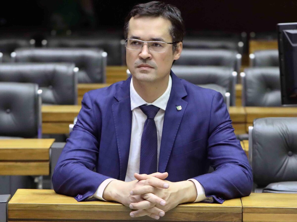 Dallagnol grava vídeo chorando e diz que eleição para o Senado no Paraná ‘já valeu’