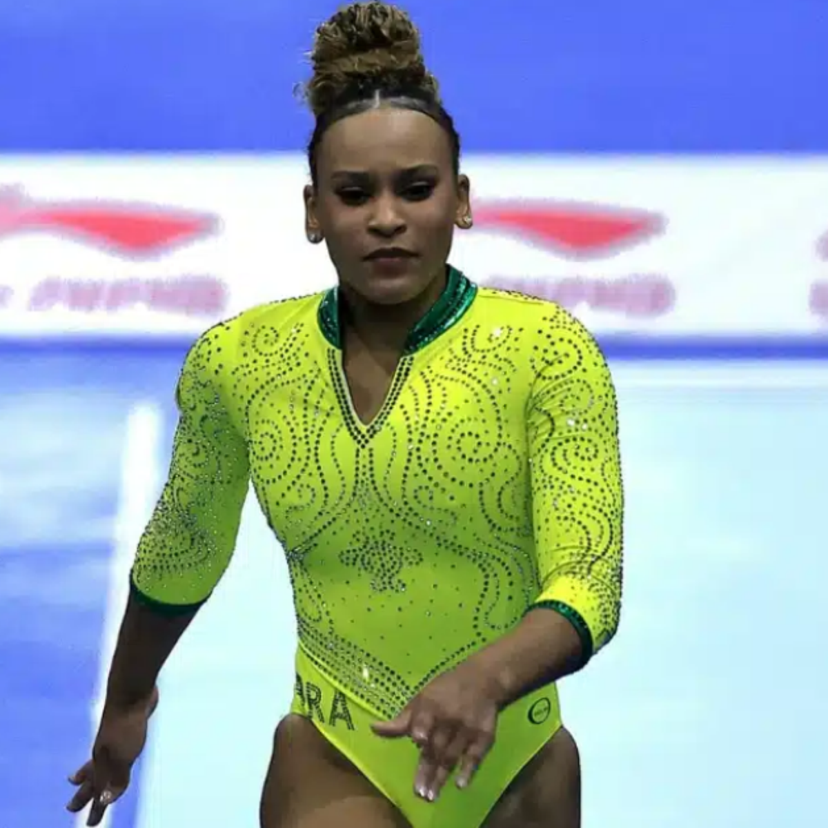 Nadia Comaneci, lenda da ginástica, elogia desempenho de Rebeca Andrade no Mundial: 'Execução perfeita'