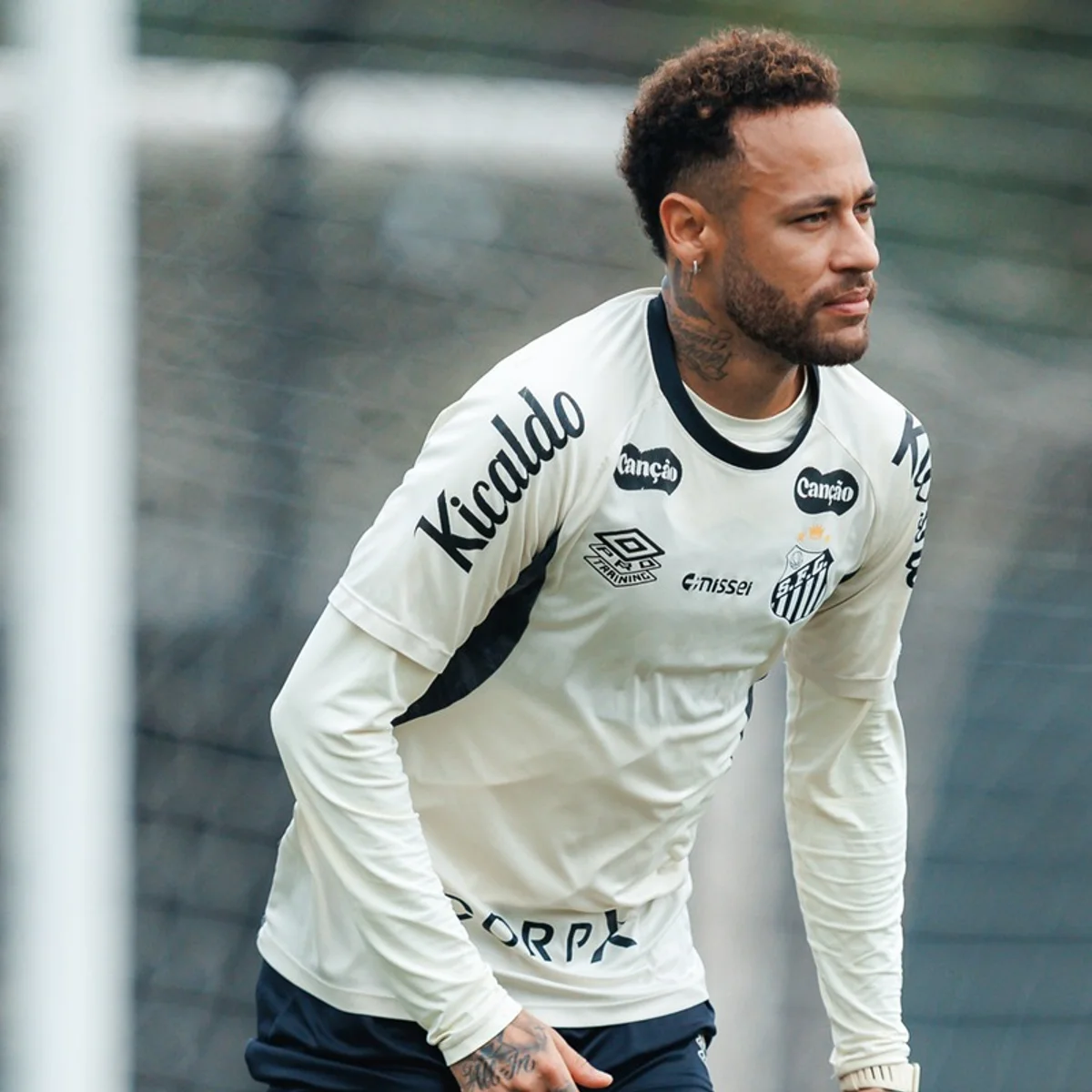 Com volta de Neymar, Santos divulga relacionados para enfrentar o Flamengo