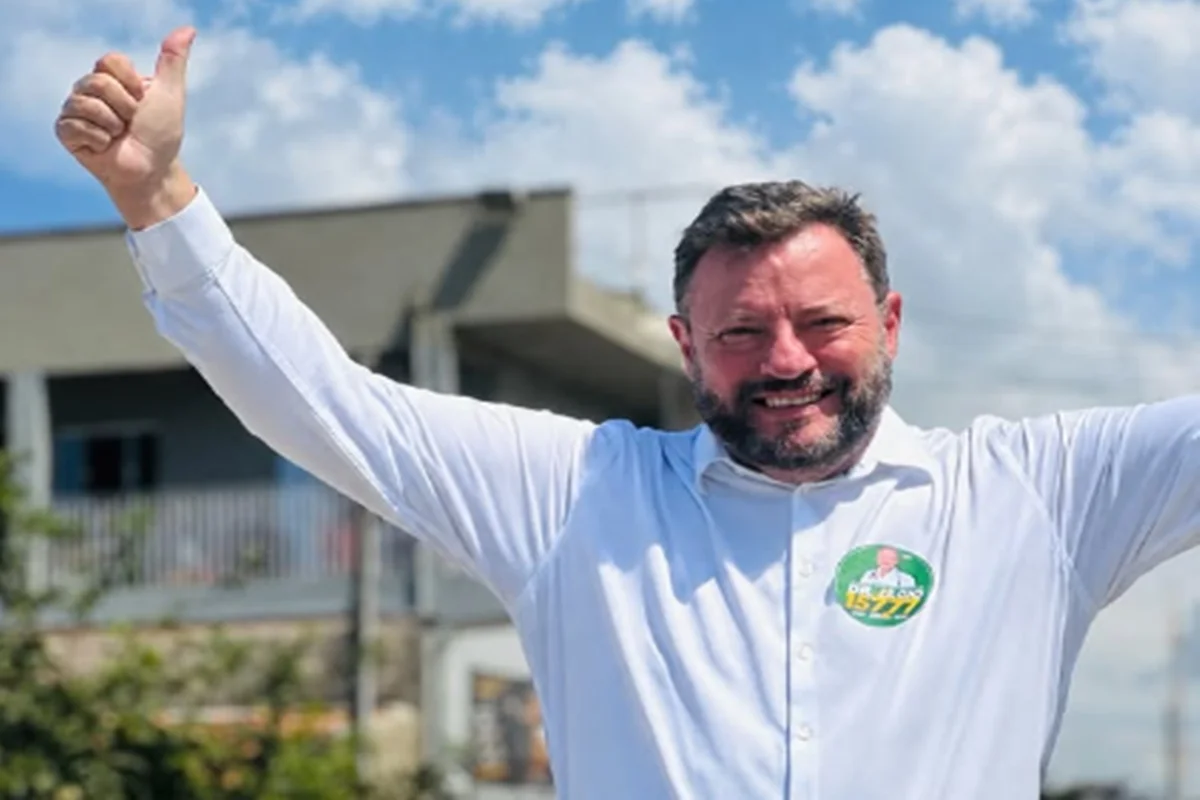 Candidato dos R$ 10 trilhões alega erro: “Era R$ 1 mil”