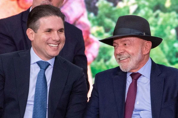 Esquerda deve apoiar em peso reeleição de Motta para tentar minar PL - destaque galeria